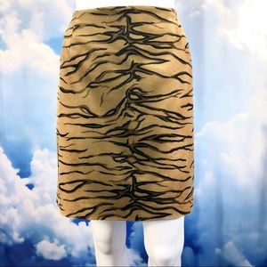 SOLD ‼️ Animal Print Faux Fur Skirt Tiger Stripe